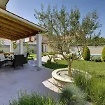 In With Private Pool *