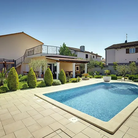 In With Private Pool *