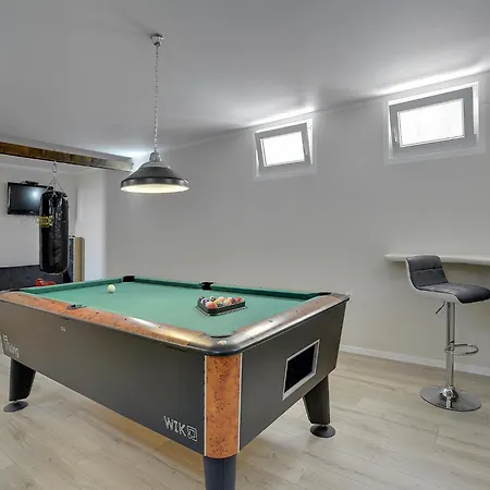 In With Private Pool