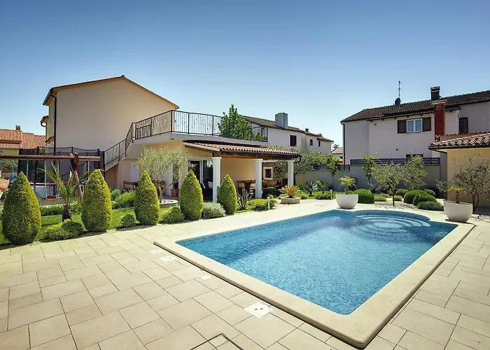 In With Private Pool *